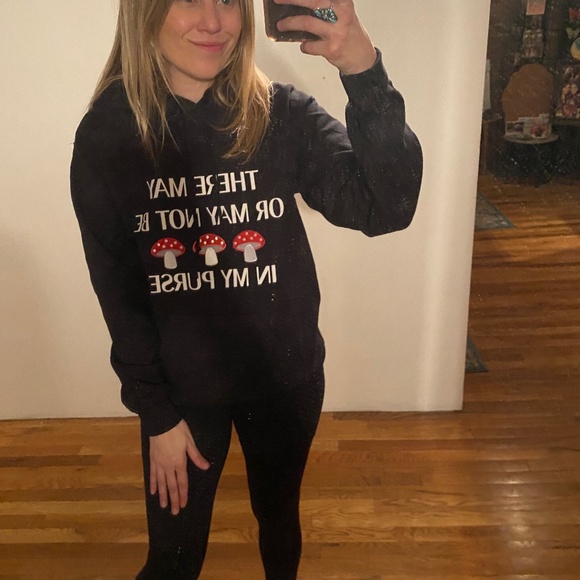 🍄 Private Party black shrooms in my purse hoodie sweatshirt w/ mushroom patches - Picture 7 of 9